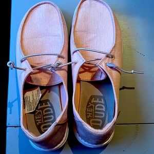 Pink sparkly hey dudes